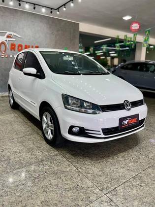 VOLKSWAGEN FOX 1.0 MI COMFORTLINE 8V FLEX 4P MANUAL VOLKSWAGEN FOX 1.0 MI COMFORTLINE 8V FLEX 4P MANUAL